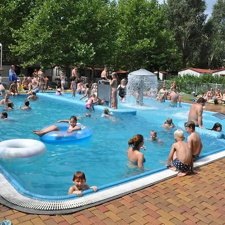 Sunvillage Camp- Mobilhazak Alsooersoen * Alsóörs