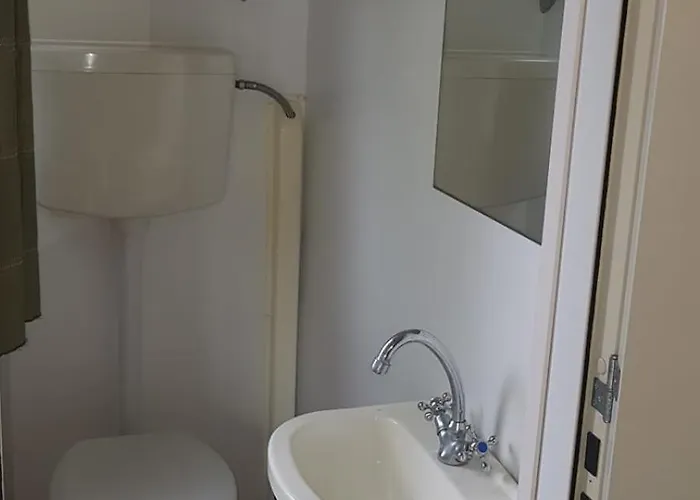 Sunvillage Camp- Mobilhazak Alsooersoen אתר קמפינג Alsóörs