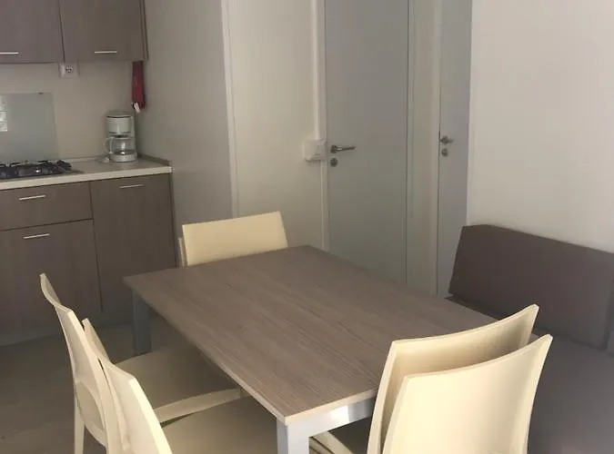 אתר קמפינג Sunvillage Camp- Mobilhazak Alsooersoen *